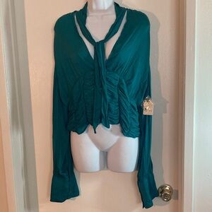 NEW FREE PEOPLE meet me there top in green balsam